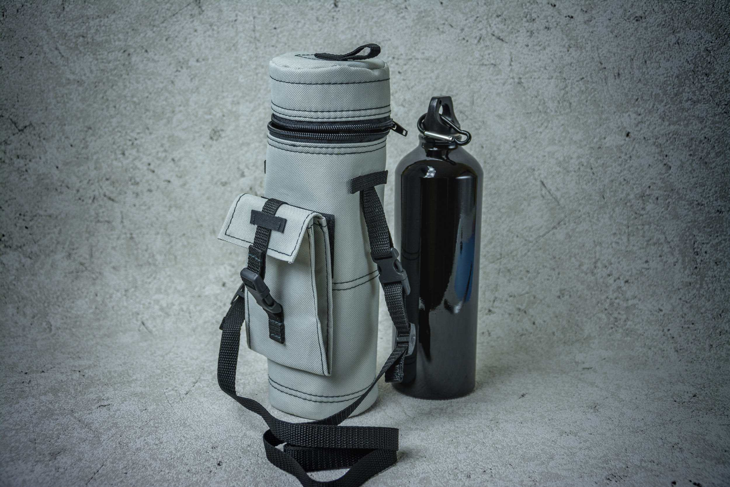 Accessory. bottle bag and bottle