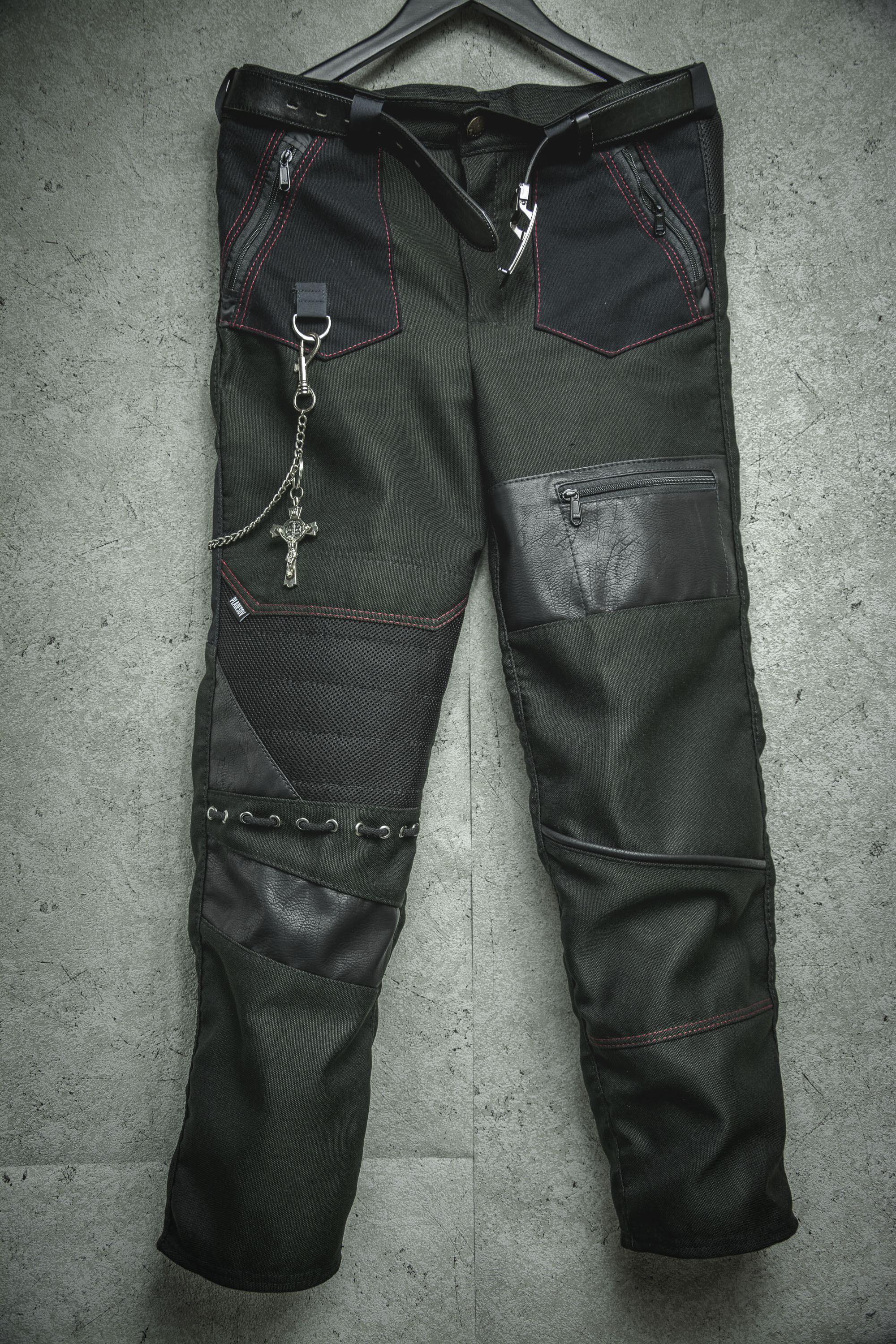 Pants Hosen für Männer. Cyberpunk